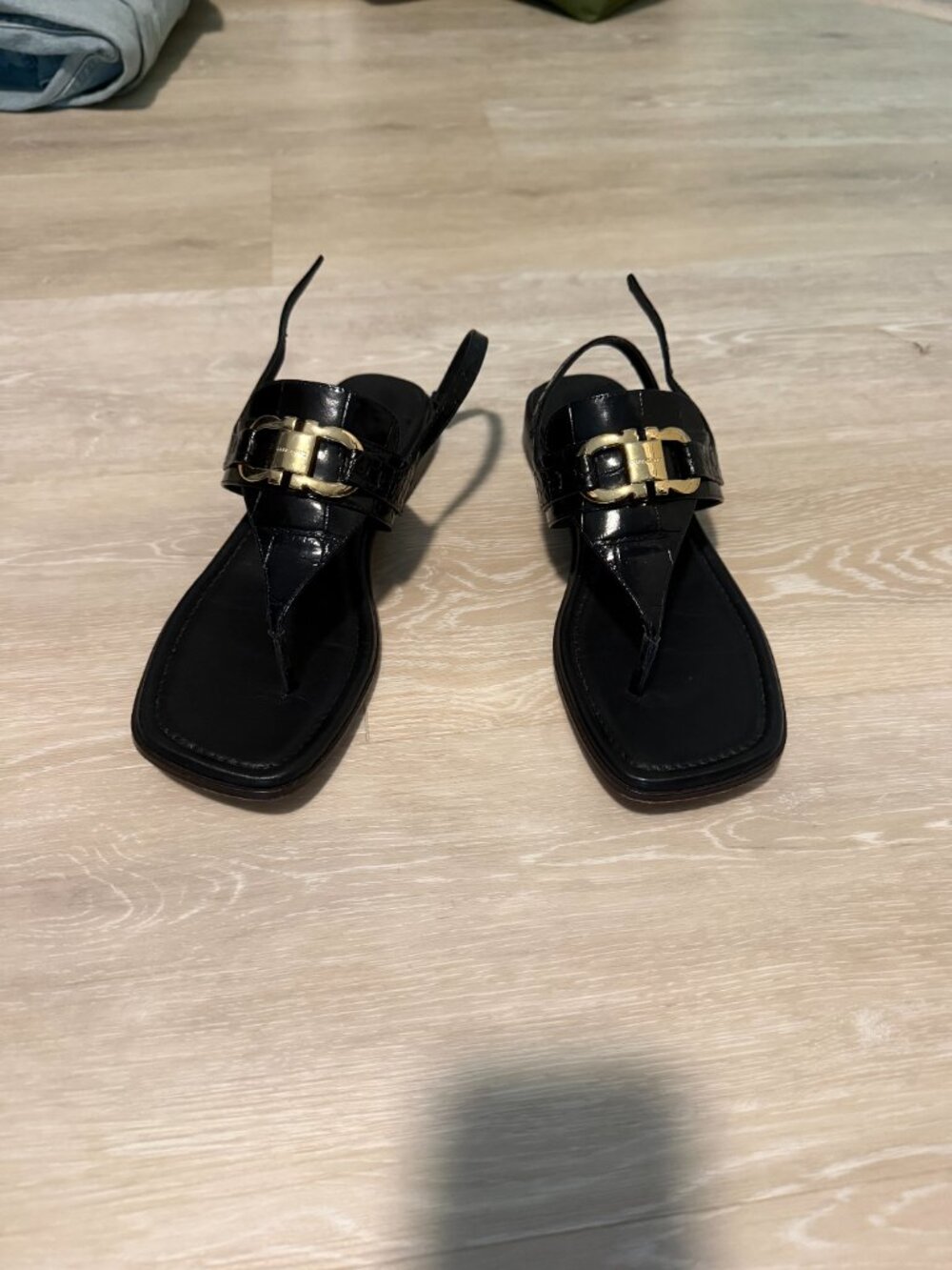 Salvatore Ferragamo Black Croc Embossed Leather Gancini Sandals Gold Buckle - Picture 4 of 4